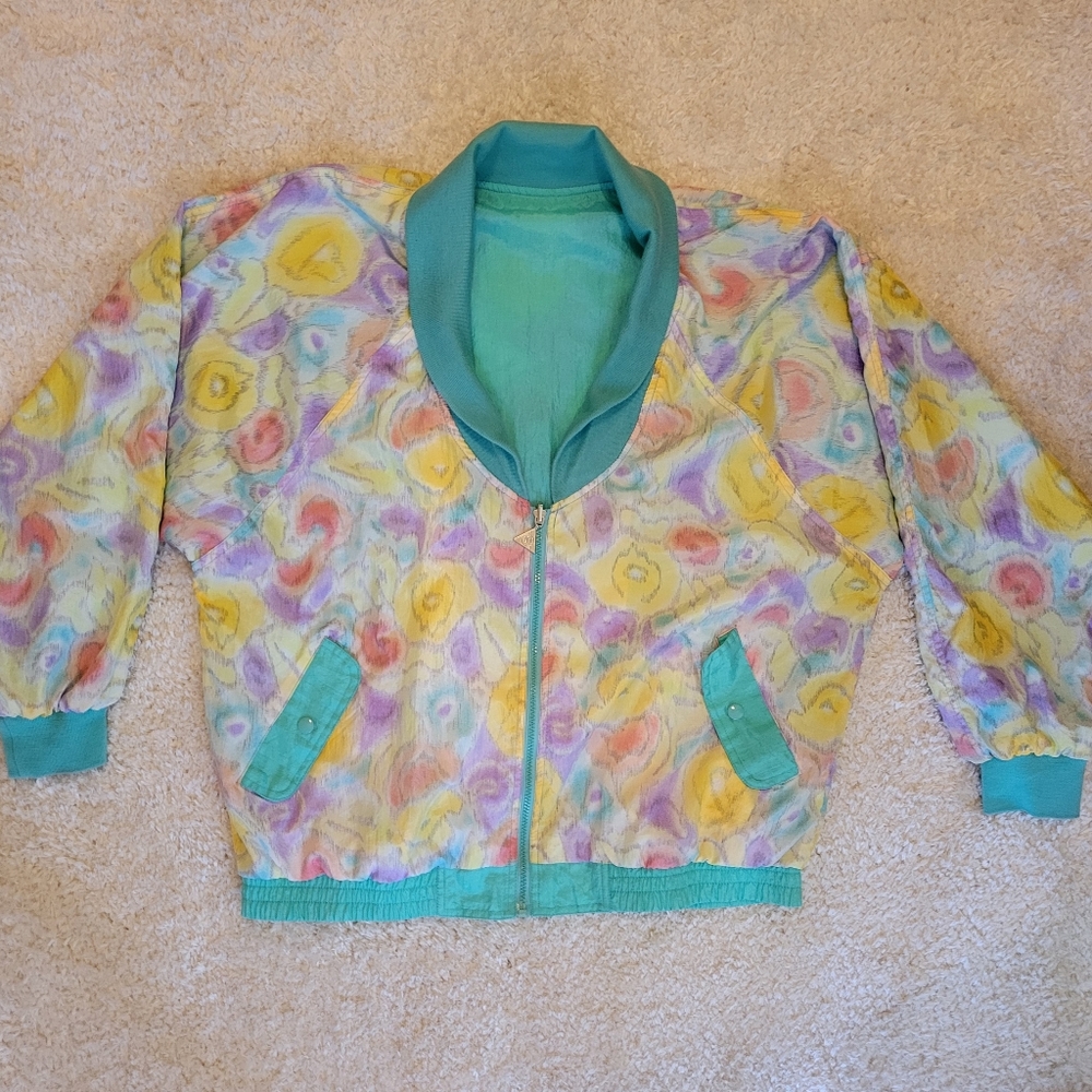 Casual Isle pastel color reversible windbreaker size large